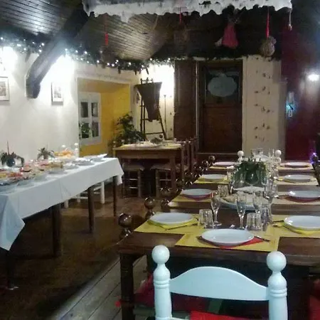 住宿加早餐酒店 Fattoria Del Pino 奥尔塔圣朱利奥