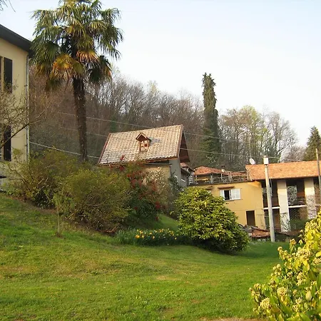 Panzió Fattoria Del Pino Orta San Giulio